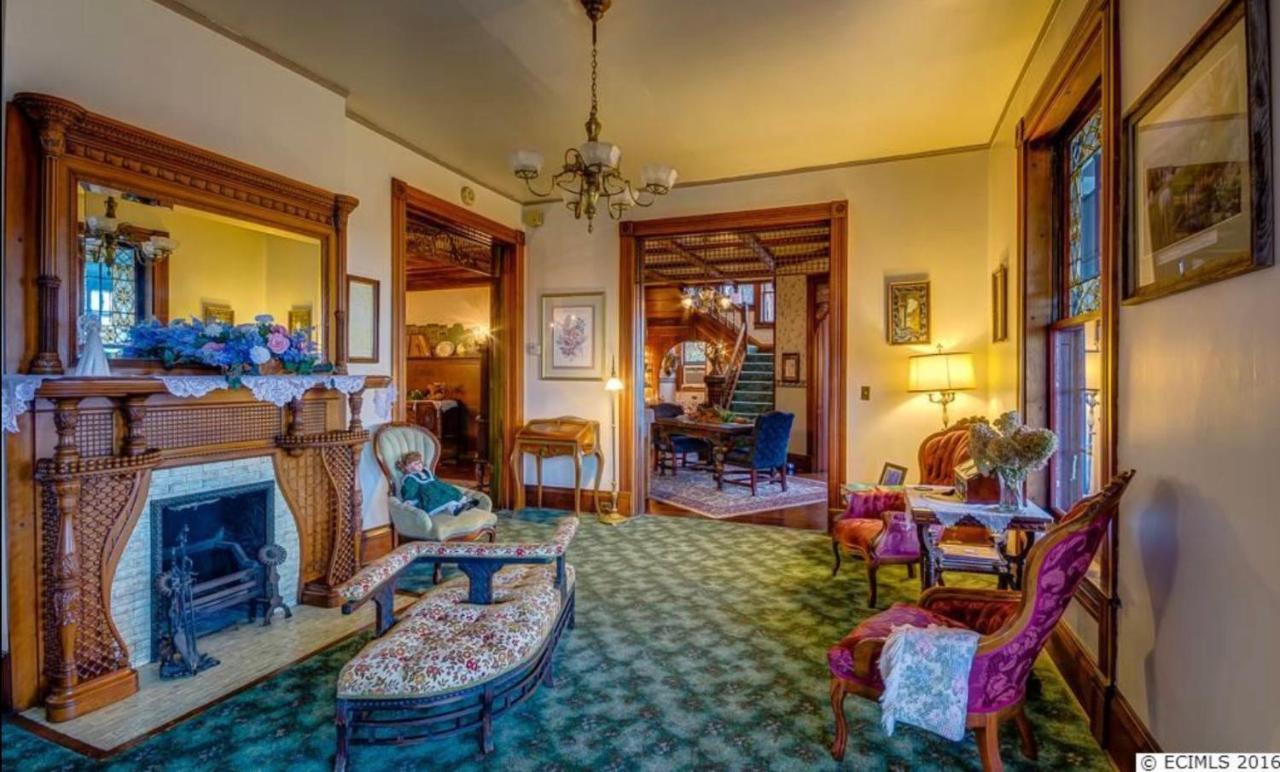 The Hancock House Bed & Breakfast Inn Дабек Экстерьер фото